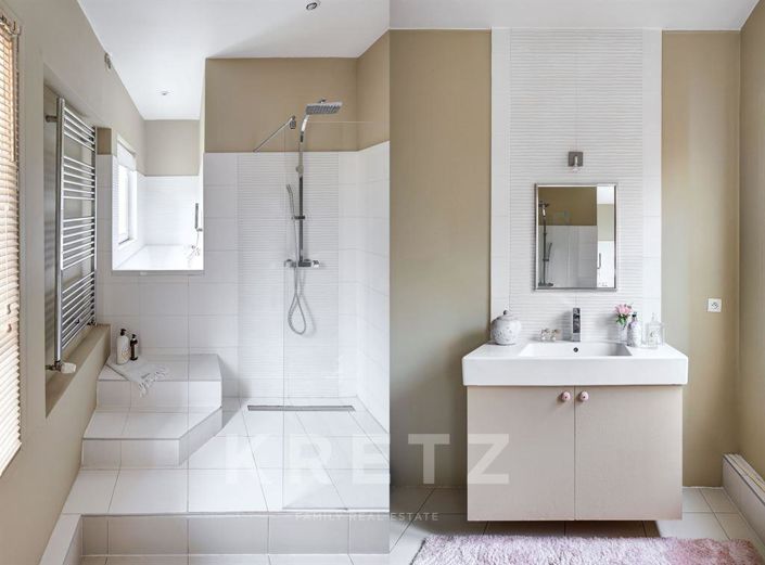 Image No.17-Maison de 4 chambres à vendre à Paris