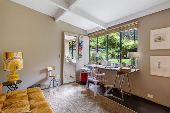 Image No.18-4 Bed House for sale