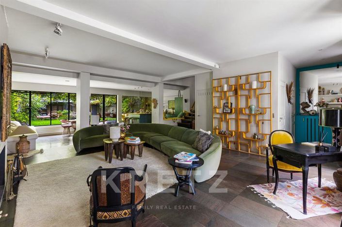 Image No.3-4 Bed House for sale