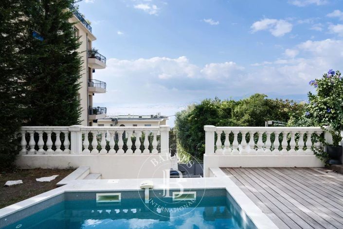 Image No.19-6 Bed House for sale