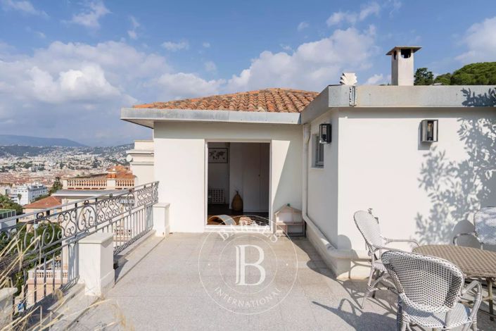 Image No.22-6 Bed House for sale