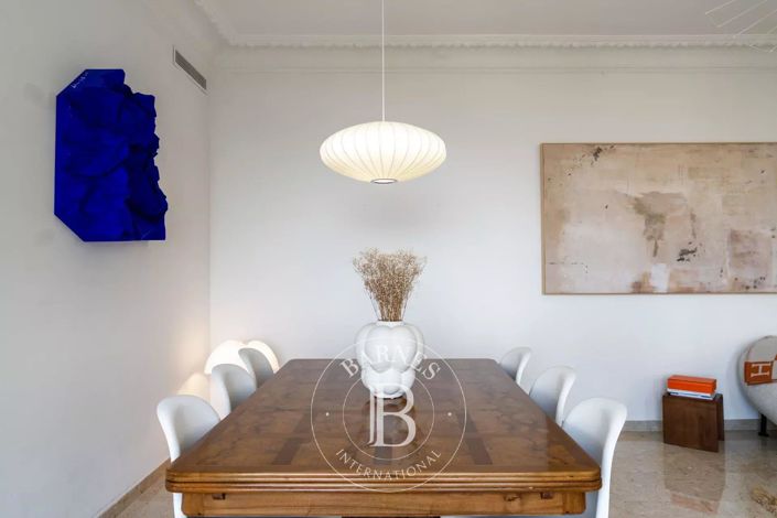 Image No.4-6 Bed House for sale