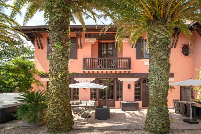 Image No.1-7 Bed House for sale