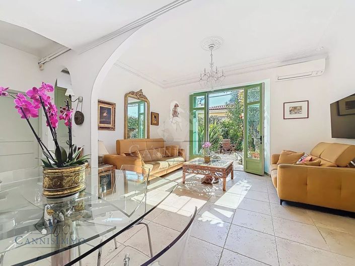 Image No.1-3 Bed Apartment for sale