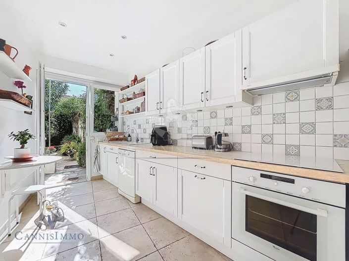 Image No.2-3 Bed Apartment for sale