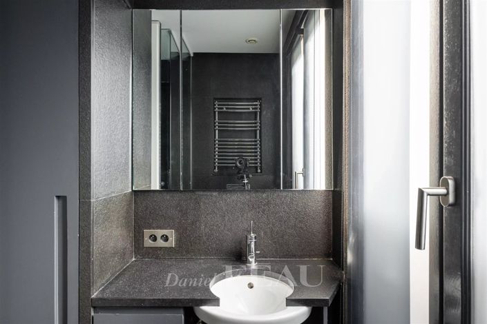 Image No.19-4 Bed House for sale