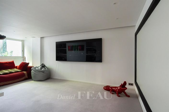 Image No.23-4 Bed House for sale