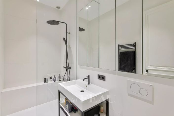 Image No.10-3 Bed Apartment for sale