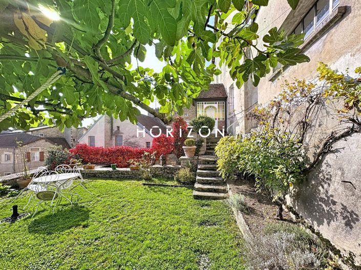 Image No.13-5 Bed Property for sale