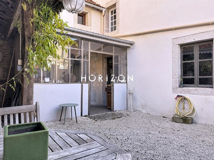 Image No.2-5 Bed Property for sale