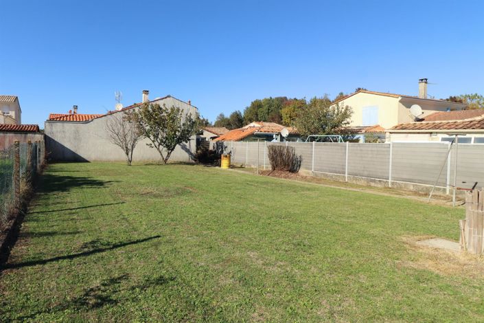 Image No.14-5 Bed House for sale