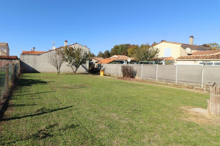 Image No.5-5 Bed House for sale