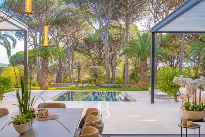 Image No.2-6 Bed House for sale