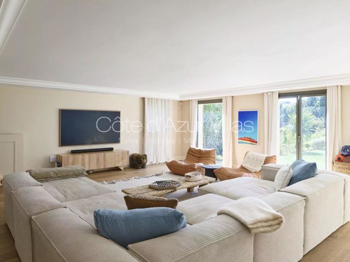 Image No.18-5 Bed House for sale