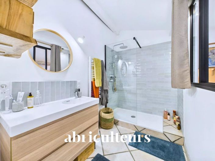 Image No.10-2 Bed House for sale