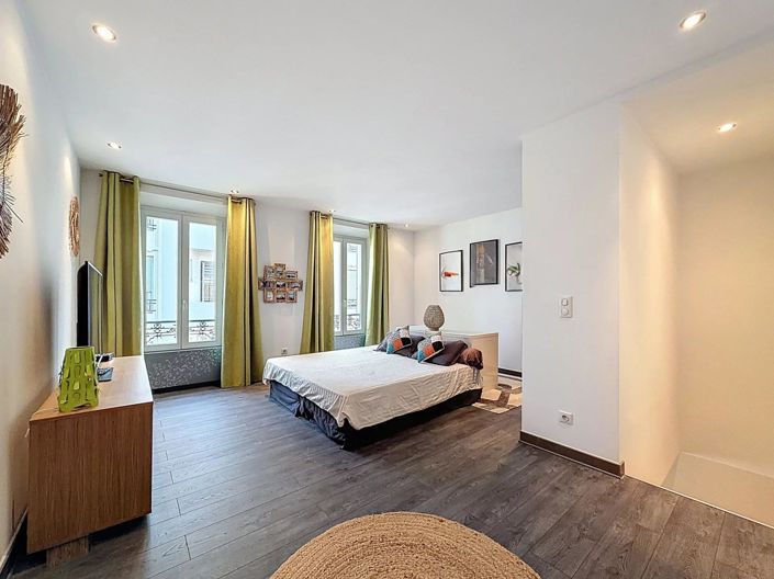 Image No.5-3 Bed Apartment for sale