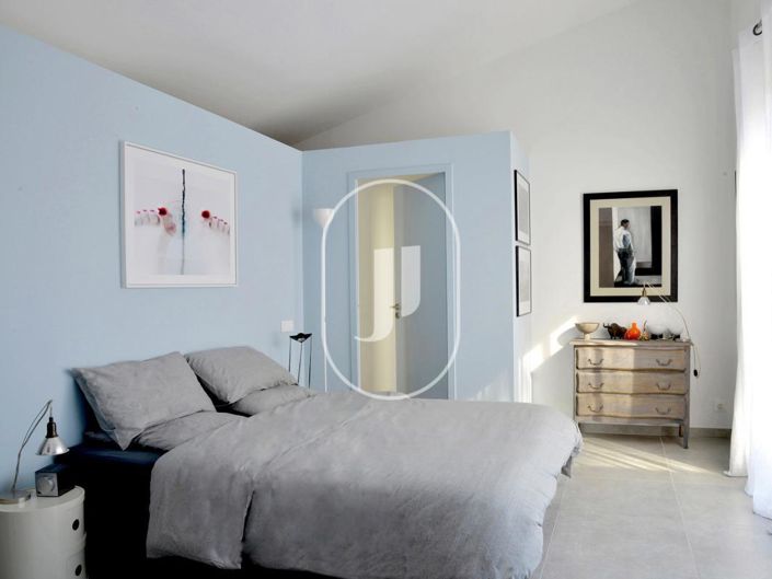 Image No.16-3 Bed House for sale