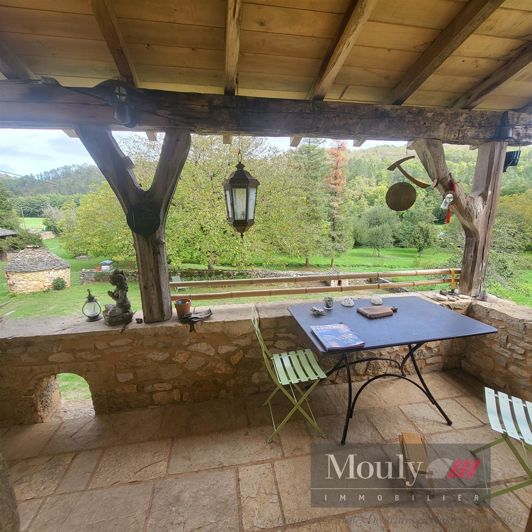 Image No.7-5 Bed House for sale