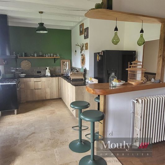 Image No.9-5 Bed House for sale