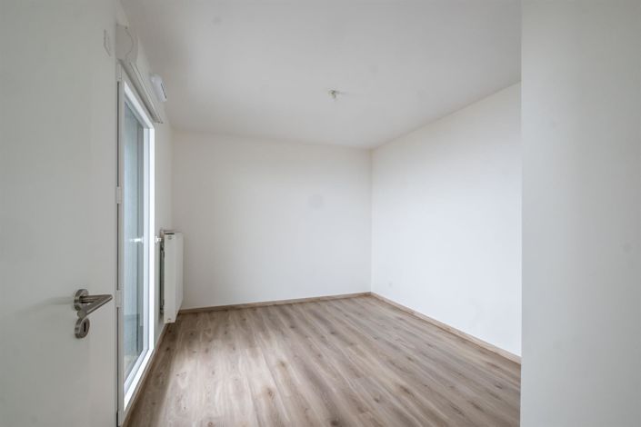 Image No.7-3 Bed Property for sale