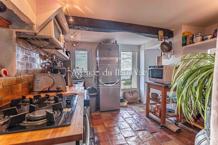 Image No.10-2 Bed House for sale