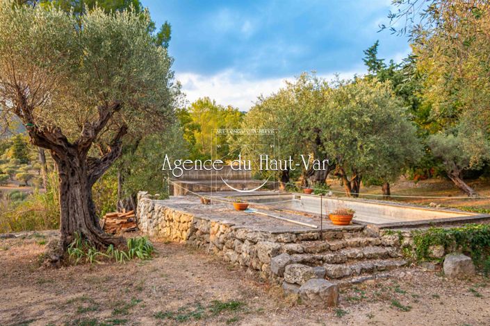 Image No.14-2 Bed House for sale