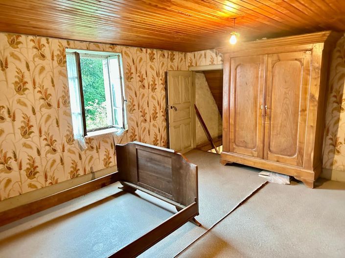 Image No.12-2 Bed House for sale