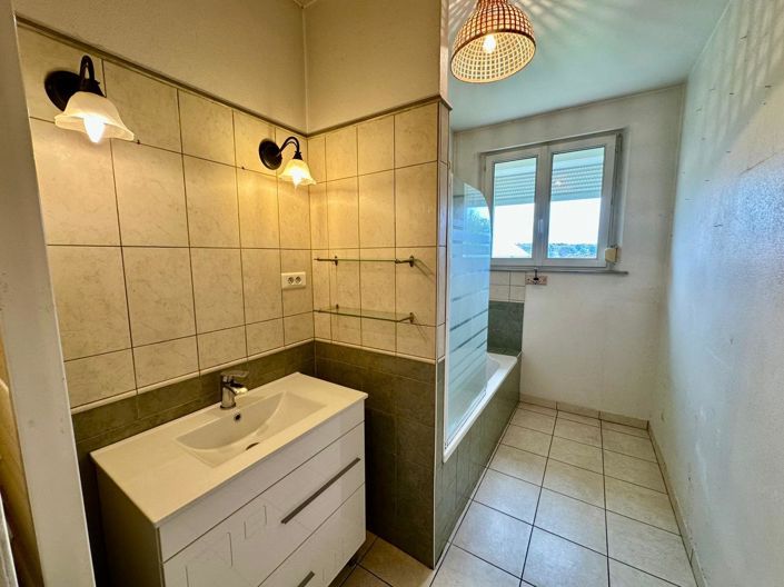 Image No.17-Maison de 6 chambres à vendre à Franche-Comté