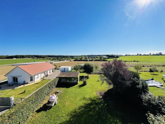 Image No.4-Maison de 6 chambres à vendre à Franche-Comté