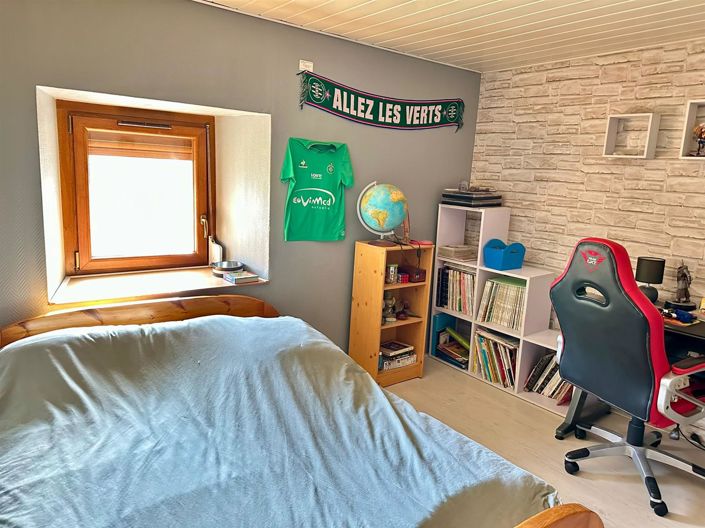 Image No.8-2 Bed House for sale