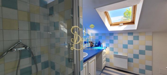 Image No.16-4 Bed House for sale