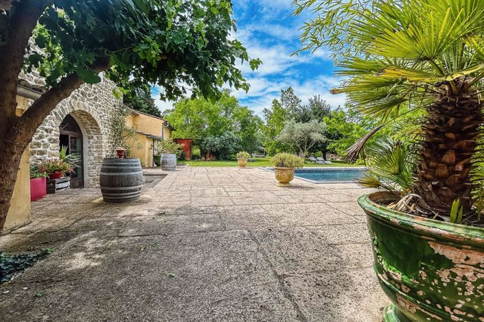 Image No.5-9 Bed House for sale