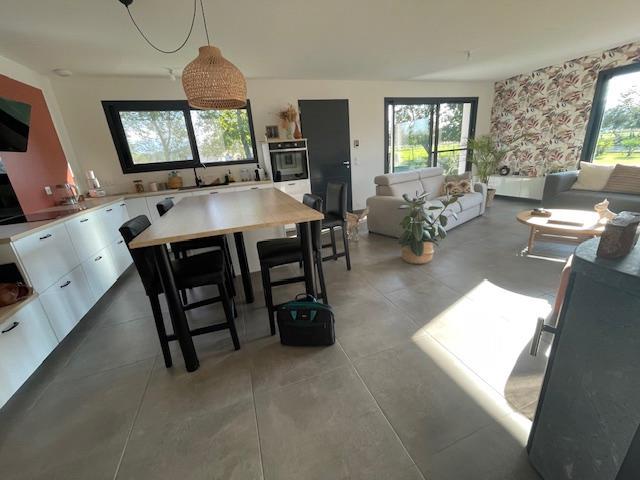 Image No.3-2 Bed House for sale