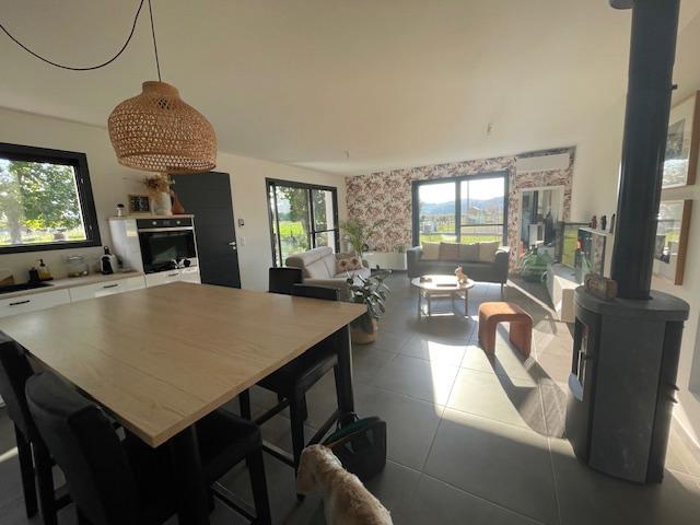 Image No.4-2 Bed House for sale