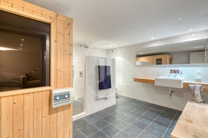 Image No.12-4 Bed House for sale