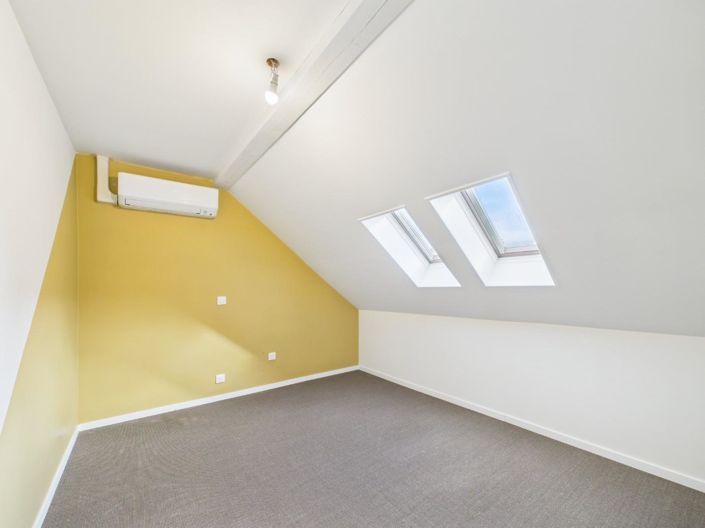 Image No.10-4 Bed House for sale