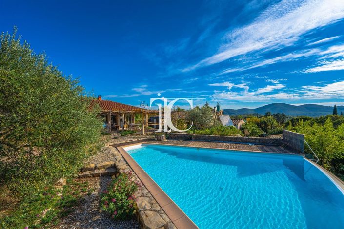 Image No.18-5 Bed House for sale