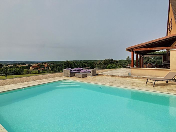 Image No.3-3 Bed House for sale