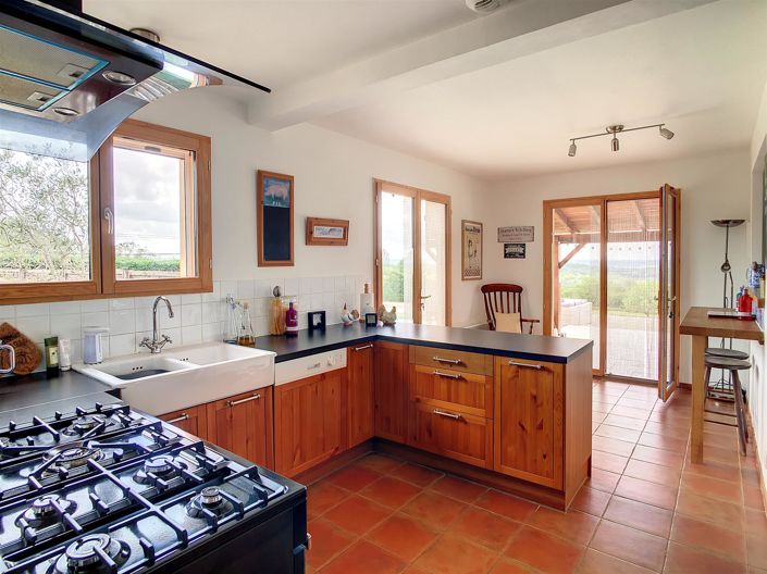 Image No.7-3 Bed House for sale