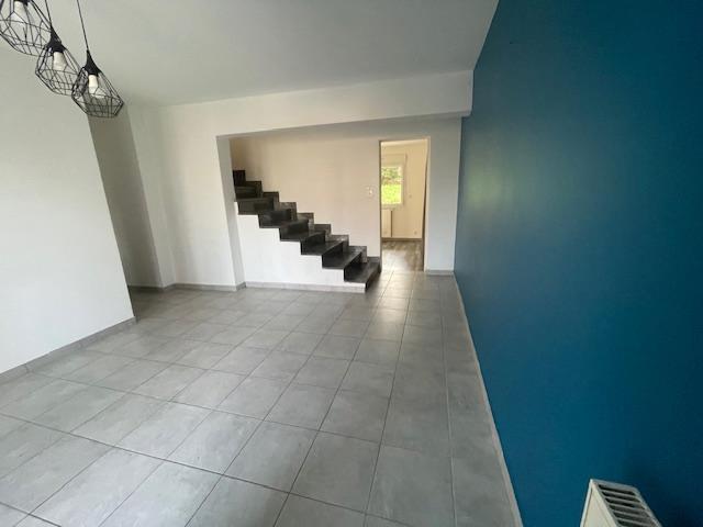 Image No.6-5 Bed House for sale