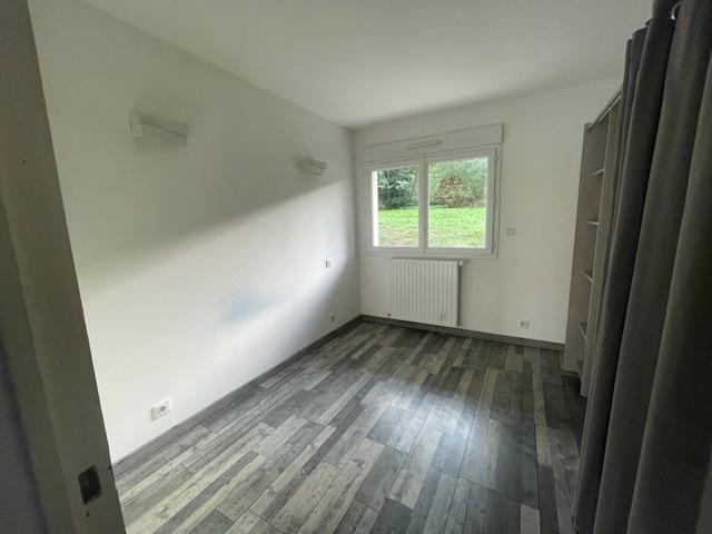 Image No.7-5 Bed House for sale