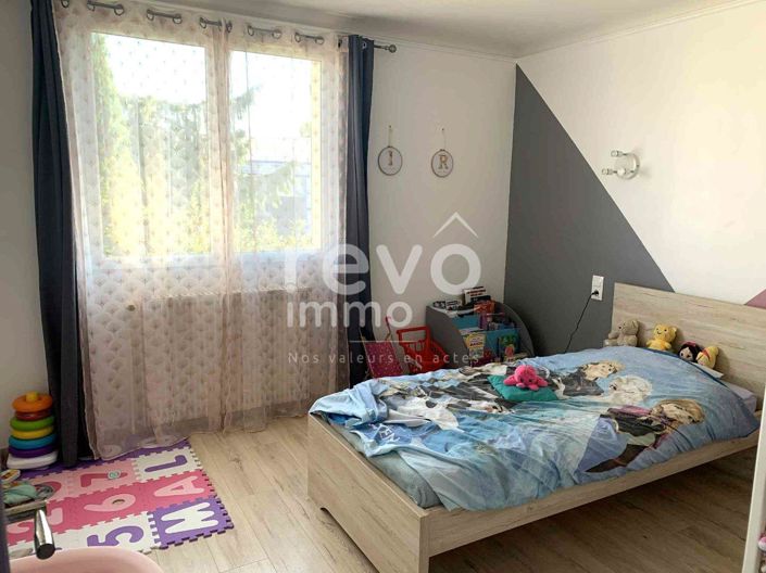 Image No.6-4 Bed House for sale