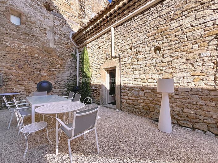 Image No.10-3 Bed House for sale