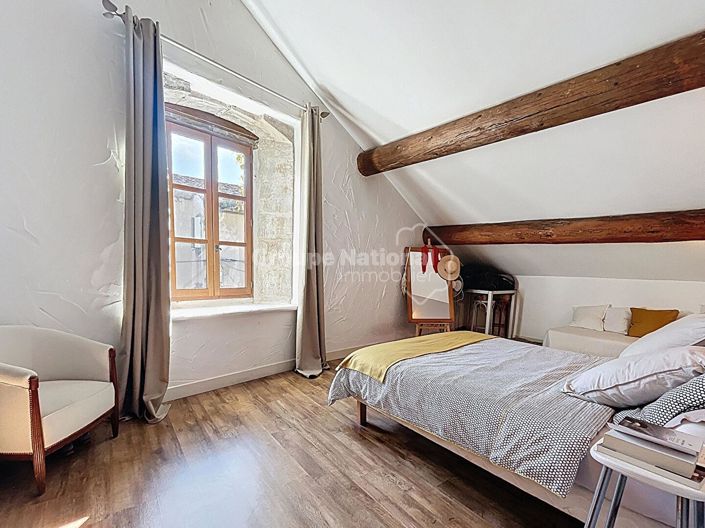 Image No.13-3 Bed House for sale