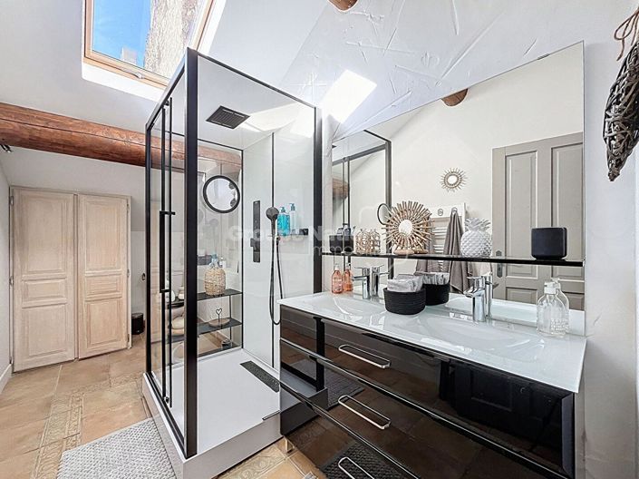 Image No.18-3 Bed House for sale