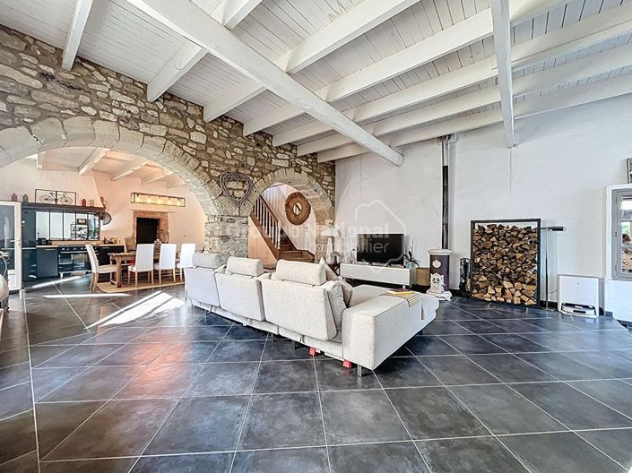 Image No.5-3 Bed House for sale