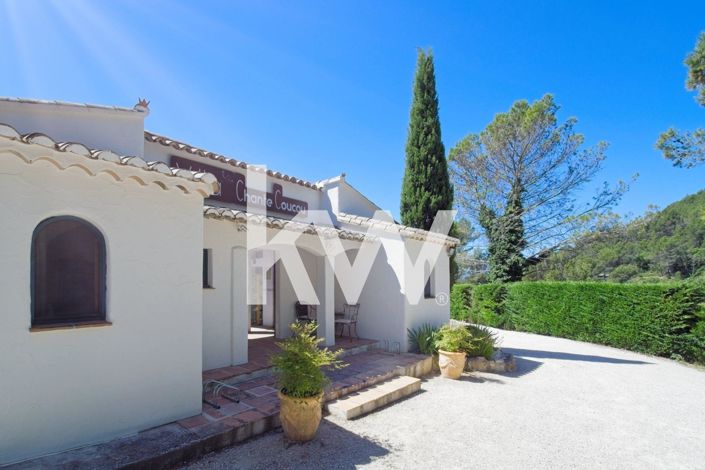 Image No.17-Maison de 14 chambres à vendre à Fontaine-de-Vaucluse