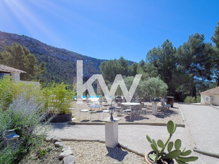 Image No.18-Maison de 14 chambres à vendre à Fontaine-de-Vaucluse