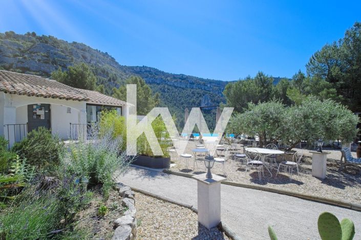 Image No.19-Maison de 14 chambres à vendre à Fontaine-de-Vaucluse