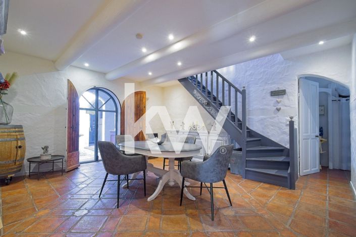 Image No.26-Maison de 14 chambres à vendre à Fontaine-de-Vaucluse